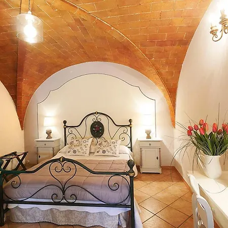 Agriturismo Le Vallette 2*